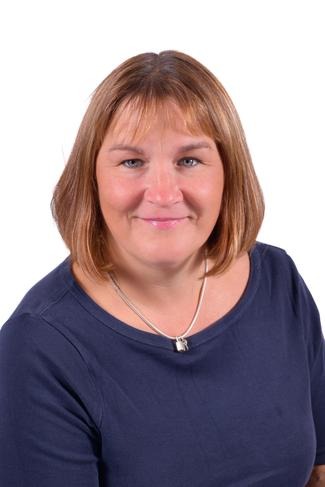 Photo of Ros McGovern