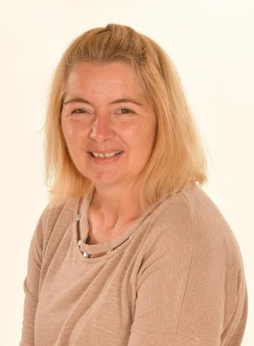Photo of Emma Russell