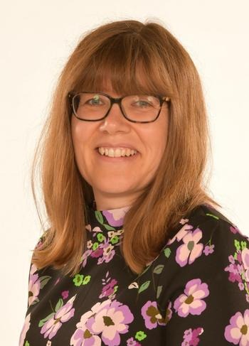 Photo of Fay Akdins
